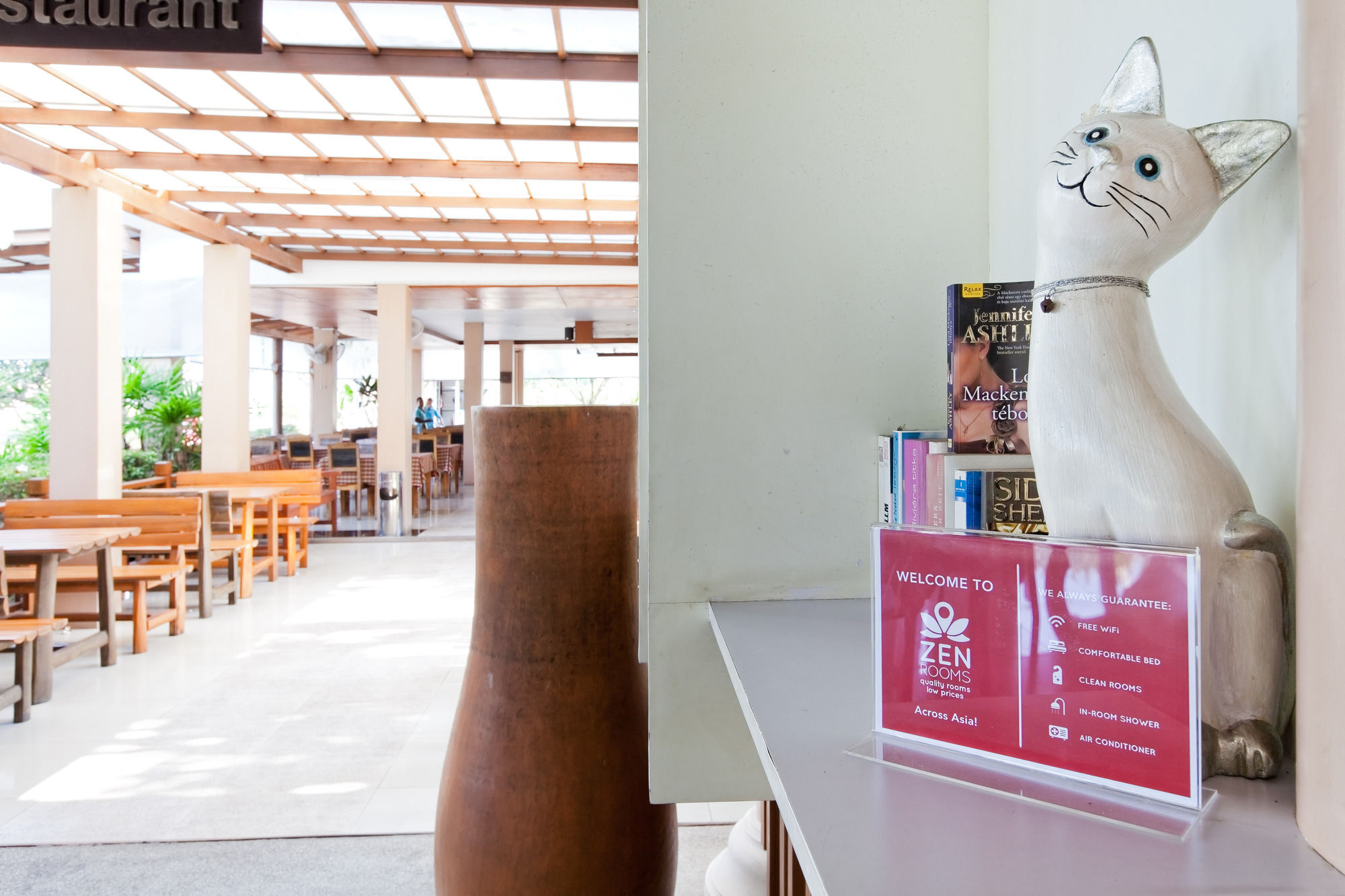 Zen Premium Chalong Phuket Hotell Exteriör bild