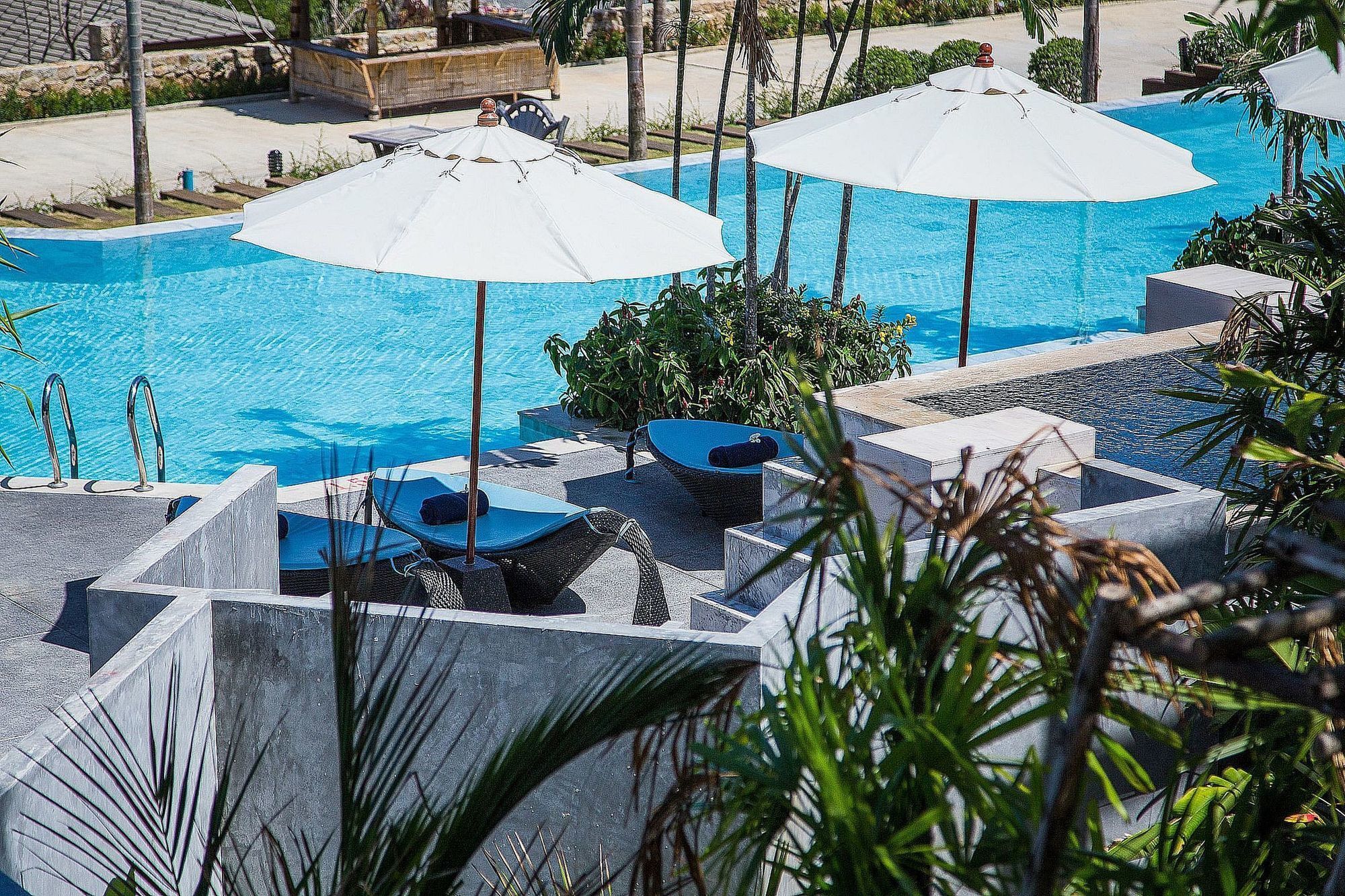 Zen Premium Chalong Phuket Hotell Exteriör bild