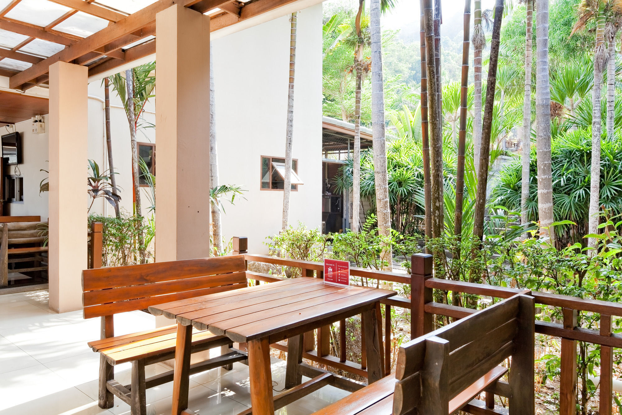 Zen Premium Chalong Phuket Hotell Exteriör bild
